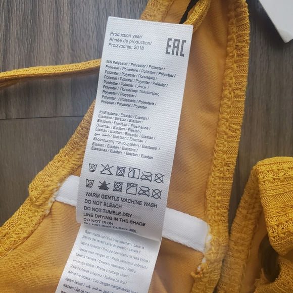 NWT Yellow O Ring Bikini Top & Bottom - Picture 8 of 8